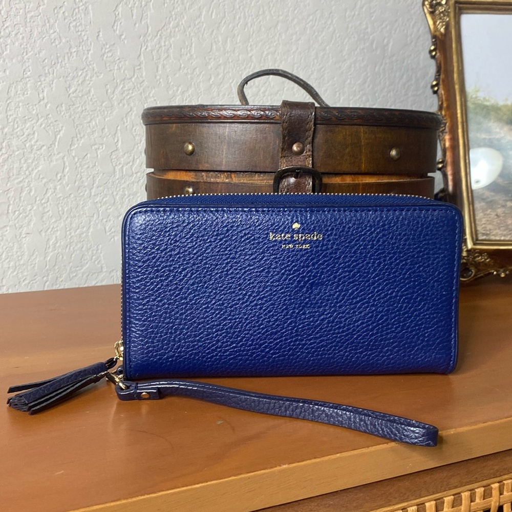 Kate Spade New York Blue Leather Clutch Wallet